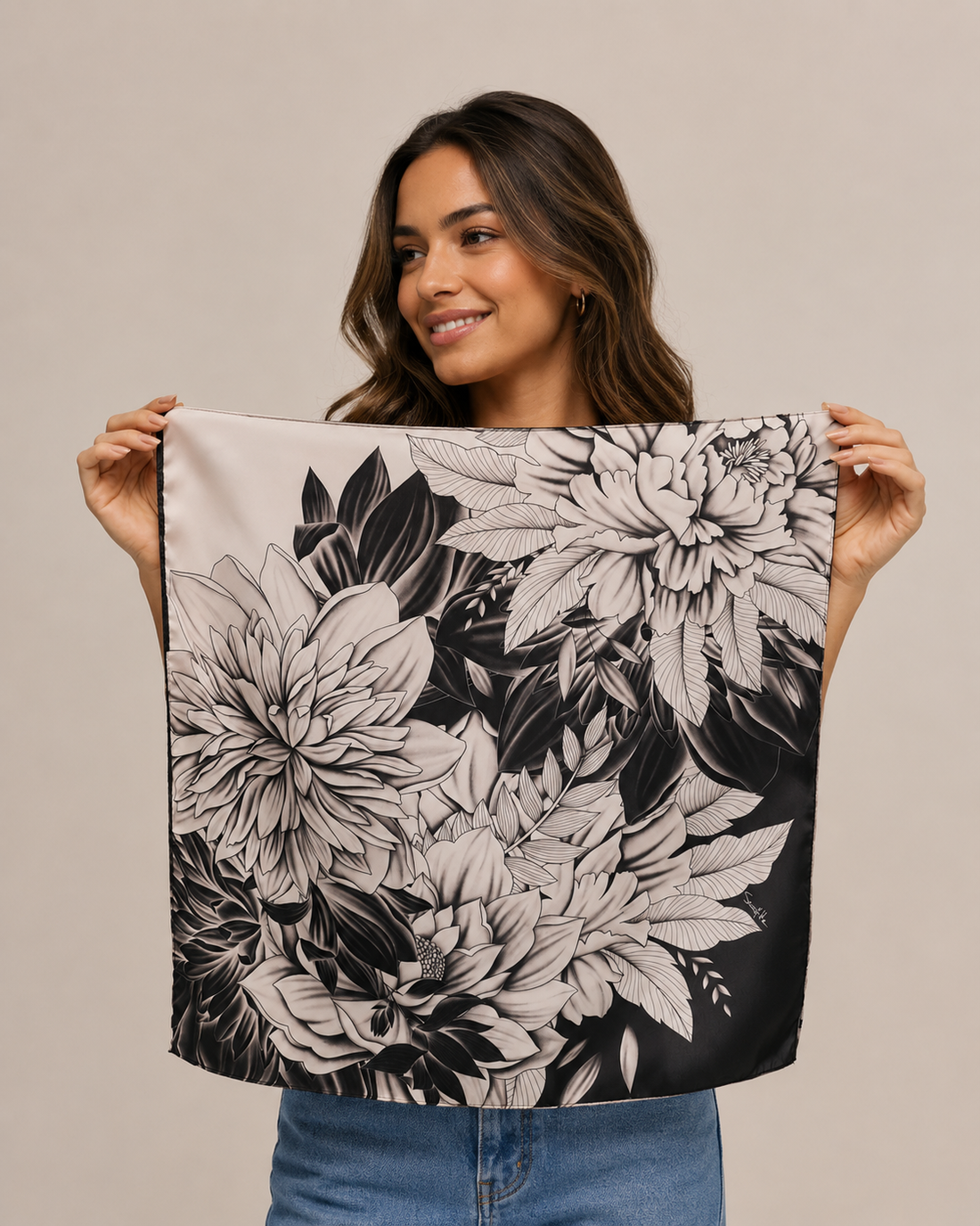 Pañuelo Empodere-se - Satén de Poliéster/ 50x50 - Scarfme | Bufandas, Pañuelos, Chales, Turbantes