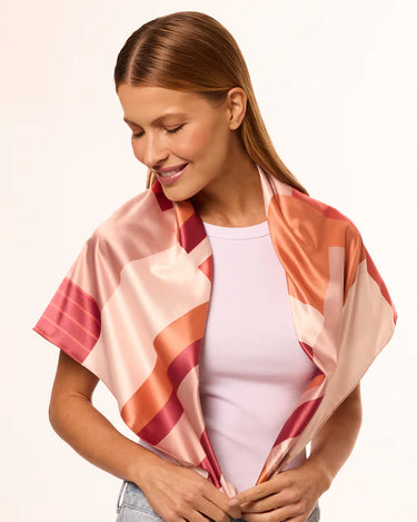 Pañuelo Geométrico Conceitual- Satén de Seda/ 90x90 - Scarfme | Bufandas, Pañuelos, Chales, Turbantes