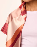 Pañuelo Geométrico Conceitual- Satén de Seda/ 90x90 - Scarfme | Bufandas, Pañuelos, Chales, Turbantes