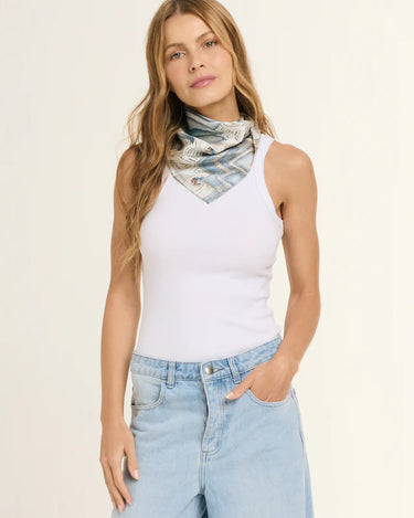 Pañuelo Crystal Glow - Satén de Seda/ 65x65 - Scarfme | Bufandas, Pañuelos, Chales, Turbantes