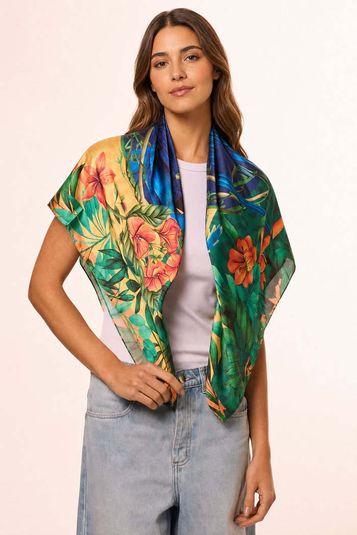 Pañuelo Brasil Tropical - Satén de Seda/ 90x90 - Scarfme | Bufandas, Pañuelos, Chales, Turbantes