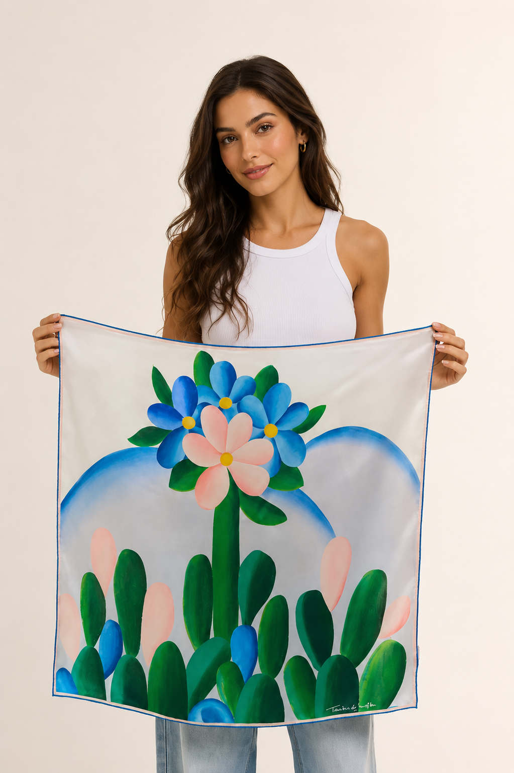 Pañuelo Manacá- Satén de Seda/ 65x65 - Scarfme | Bufandas, Pañuelos, Chales, Turbantes