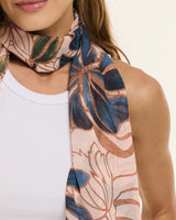 Chal Marble Flowers Rose- Mousseline de Poliéster/ 45x210 - Scarfme | Bufandas, Pañuelos, Chales, Turbantes