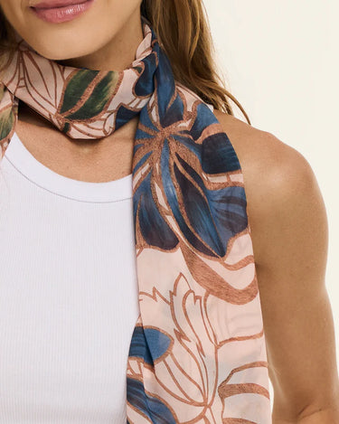 Chal Marble Flowers Rose- Mousseline de Poliéster/ 45x210 - Scarfme | Bufandas, Pañuelos, Chales, Turbantes