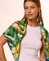 Pañuelo Araras do Brasil - Twill de Seda/ 90x90 - Scarfme | Bufandas, Pañuelos, Chales, Turbantes