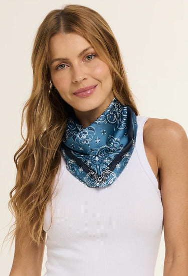 Pañuelo Bandana Azul- Twill de Seda/ 50x50