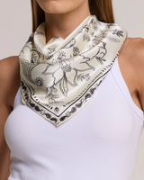 Pañuelo Bandana Gloriosa- Satén de Seda/ 65x65 - Scarfme | Bufandas, Pañuelos, Chales, Turbantes