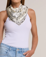 Pañuelo Bandana Gloriosa- Satén de Seda/ 65x65 - Scarfme | Bufandas, Pañuelos, Chales, Turbantes