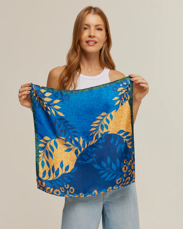 Pañuelo Brasil Animal Print - Twill de Seda/ 65x65 - Scarfme | Bufandas, Pañuelos, Chales, Turbantes