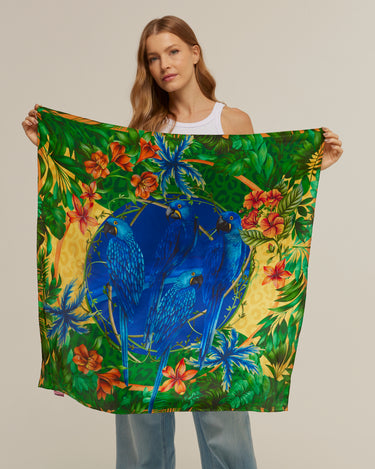 Pañuelo Brasil Tropical - Satén de Seda/ 90x90 - Scarfme | Bufandas, Pañuelos, Chales, Turbantes