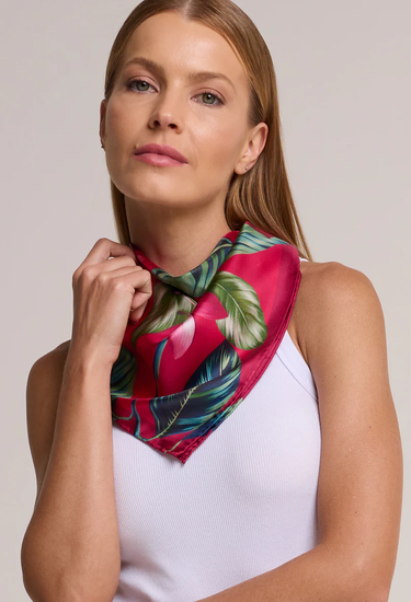 Pañuelo Flor Flamingo - Twill de Seda/ 65x65 - Scarfme | Bufandas, Pañuelos, Chales, Turbantes