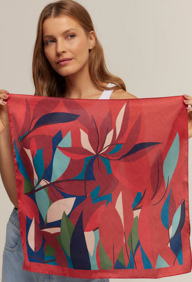 Pañuelo Julie- Satén de Seda/ 65x65 - Scarfme | Bufandas, Pañuelos, Chales, Turbantes