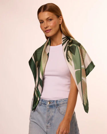 Pañuelo Lueji - Twill de Seda/ 90x90 - Scarfme | Bufandas, Pañuelos, Chales, Turbantes