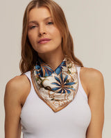 Pañuelo Marble Flowers- Twill de Seda/ 65x65 - Scarfme | Bufandas, Pañuelos, Chales, Turbantes