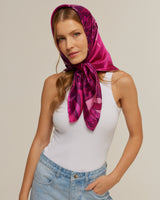 Pañuelo Ramos de Púrpura- Satén de Seda/ 90x90 - Scarfme | Bufandas, Pañuelos, Chales, Turbantes
