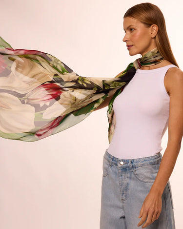 Max Pañuelo Daniela- Mousseline de Seda/ 130x130 - Scarfme | Bufandas, Pañuelos, Chales, Turbantes